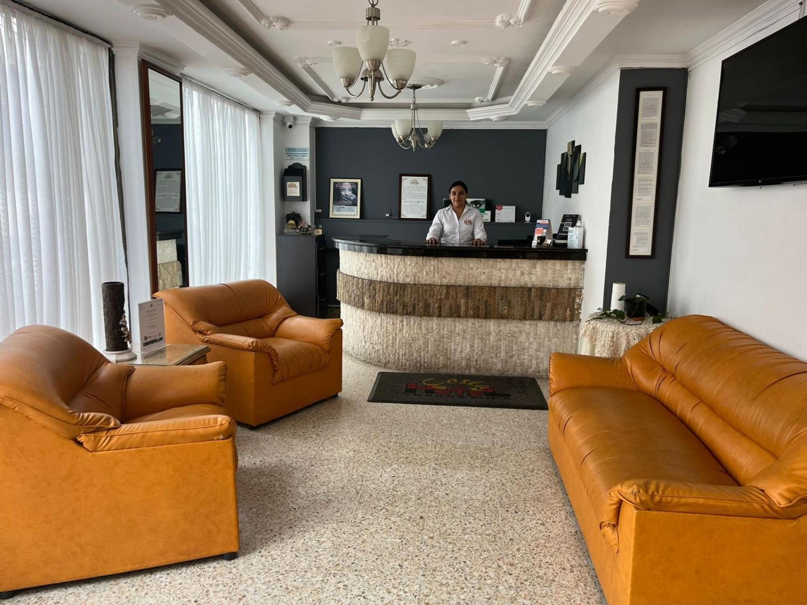Hotel Costa Del Sol Фусагасуга Екстериор снимка