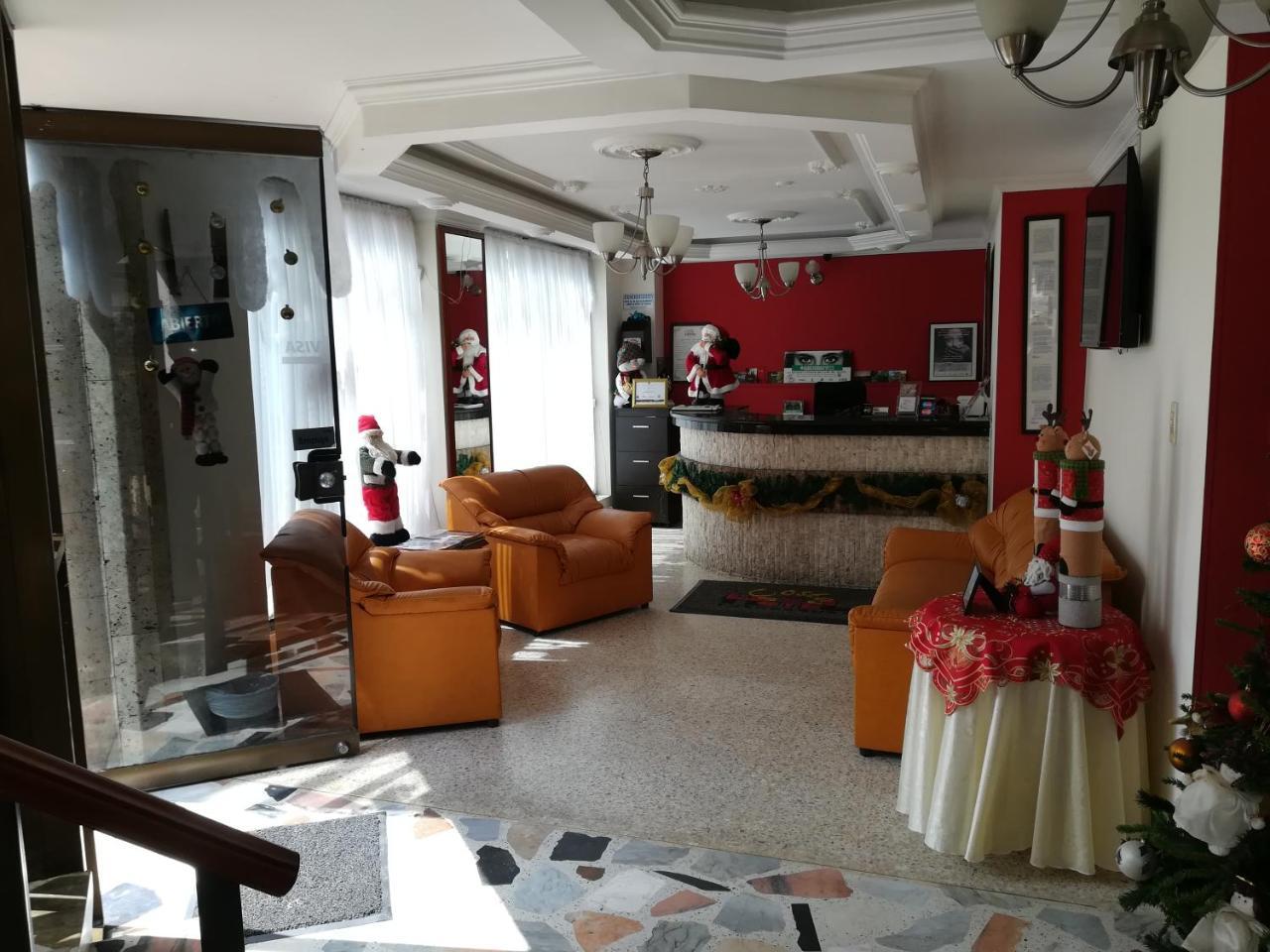 Hotel Costa Del Sol Фусагасуга Екстериор снимка
